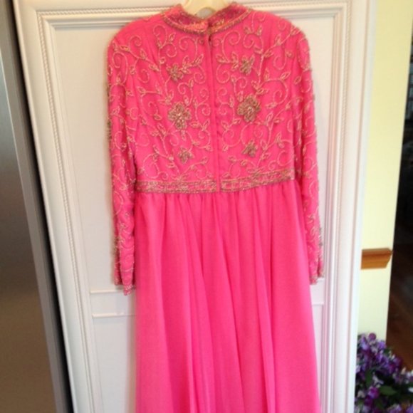 Mother of the Bride Gown. Hot Pink - Picture 5 of 7